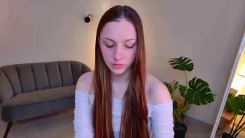 Snapshot of dina_peach chatting on June 19, 2026, 6:29 am Dina online show from June 19, 2026, 6:29 am