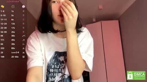 Snapshot of dinakonno chatting on April 24, 2026, 11:12 am Amelia online show from April 24, 2026, 11:12 am