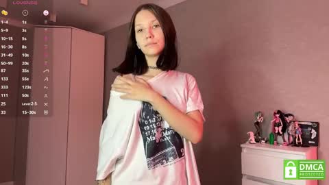 Snapshot of dinakonno chatting on May 1, 2026, 11:15 am Amelia online show from May 1, 2026, 11:15 am