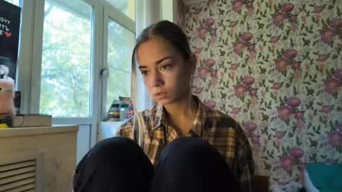 Snapshot of dinorahmroczkowski chatting on September 9, 2025, 8:03 am dinorahmroczkowski online show from September 9, 2025, 8:03 am
