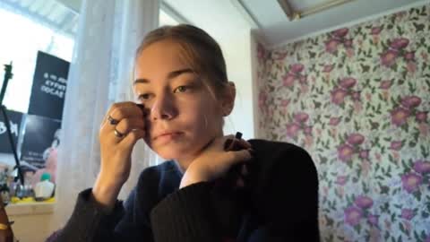 Snapshot of dinorahmroczkowski chatting on September 16, 2025, 7:42 am dinorahmroczkowski online show from September 16, 2025, 7:42 am