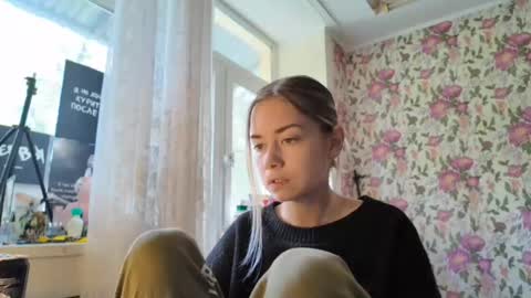 Snapshot of dinorahmroczkowski chatting on September 18, 2025, 8:16 am dinorahmroczkowski online show from September 18, 2025, 8:16 am