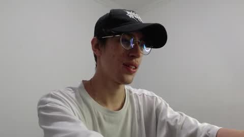 Dio online show from November 21, 2025, 5:28 am