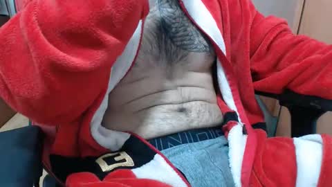 Snapshot of dirfocus chatting on December 3, 2025, 4:42 am Z online show from December 3, 2025, 4:42 am