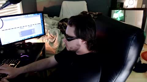 Snapshot of dirk_sloan chatting on May 11, 2026, 5:43 pm Dirk Sloan online show from May 11, 2026, 5:43 pm