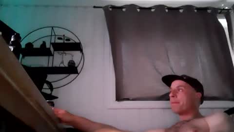 Snapshot of dirkdigglerofficial chatting on June 14, 2026, 3:41 am dirkdigglerofficial online show from June 14, 2026, 3:41 am