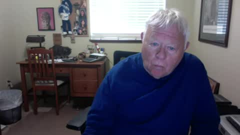 dirtrider195080438 online show from June 29, 2026, 10:10 pm