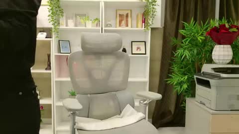 dirty_mature online show from June 5, 2026, 5:25 am