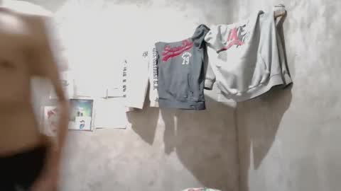 dirty model online show from April 18, 2026, 7:58 pm