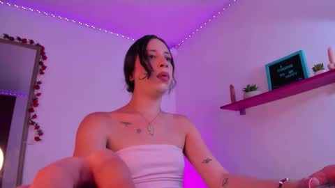 Samantha  online show from February 9, 2026, 8:02 pm