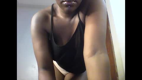 ELLE online show from January 12, 2026, 2:06 am