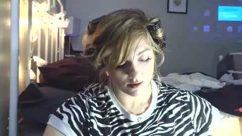 Daisy Wylde online show from December 31, 2024, 4:04 pm