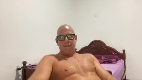 Dirtydanlondon online show from February 26, 2026, 2:27 pm