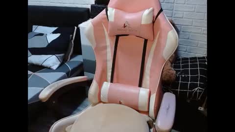 LEXA online show from December 2, 2024, 9:39 pm