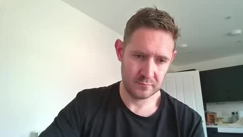 Snapshot of dirtylondon729 chatting on June 5, 2026, 10:54 am Exhibitionist Ben online show from June 5, 2026, 10:54 am