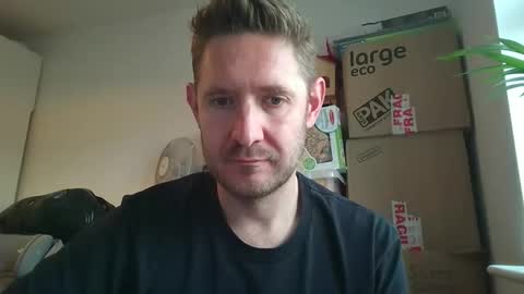 Snapshot of dirtylondon729 chatting on June 8, 2026, 12:38 pm Exhibitionist Ben online show from June 8, 2026, 12:38 pm