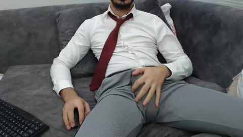 dirtyybooyy77 online show from November 17, 2025, 10:48 pm