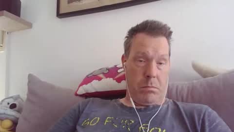 Snapshot of disney0988 chatting on May 10, 2026, 8:08 am disney0988 online show from May 10, 2026, 8:08 am