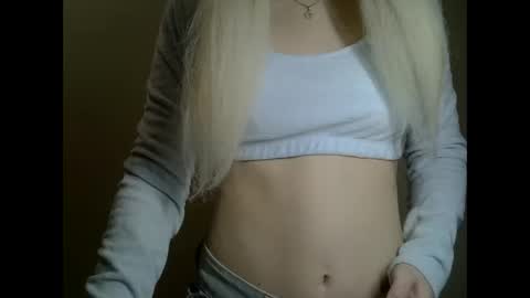 DitaMilton online show from February 8, 2025, 9:46 pm