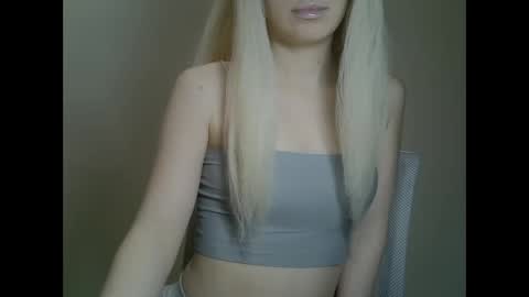 DitaMilton online show from February 28, 2025, 7:25 pm