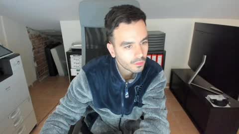 Snapshot of divan1000 chatting on March 30, 2026, 6:58 am divan1000 online show from March 30, 2026, 6:58 am