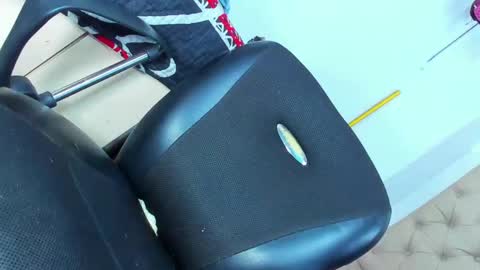 divaxxx4 online show from February 19, 2025, 12:00 pm