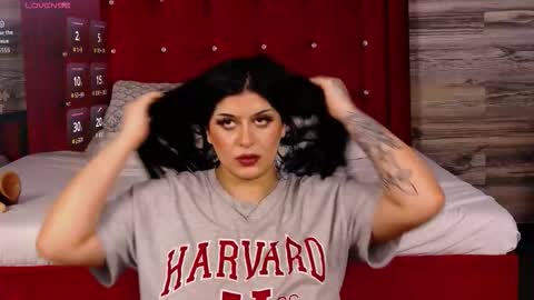 Snapshot of divinearia chatting on November 12, 2025, 11:43 am Aria online show from November 12, 2025, 11:43 am