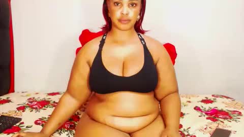 Snapshot of divinebooty93 chatting on November 24, 2025, 5:29 am divinebooty93 online show from November 24, 2025, 5:29 am