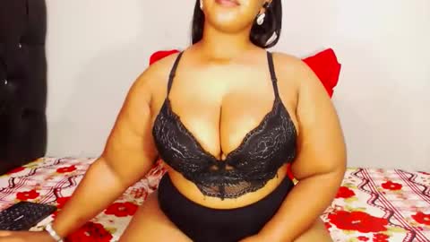 Snapshot of divinebooty93 chatting on January 10, 2026, 6:15 am divinebooty93 online show from January 10, 2026, 6:15 am