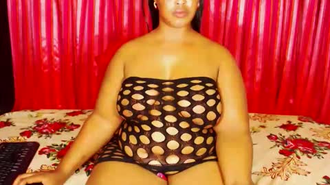 divinebooty93 online show from February 26, 2026, 6:29 pm