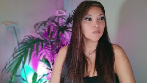 Snapshot of divinelynn chatting on July 15, 2026, 2:55 pm DivineLynn online show from July 15, 2026, 2:55 pm