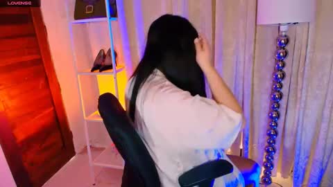 Snapshot of divorced_ms_valeria chatting on February 23, 2026, 7:17 am Vally online show from February 23, 2026, 7:17 am