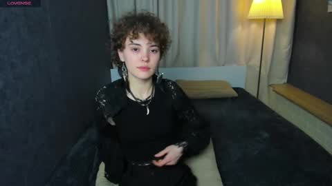 Dizer online show from February 19, 2025, 6:43 pm