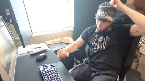 Hansel and Gretle online show from February 17, 2026, 7:09 pm