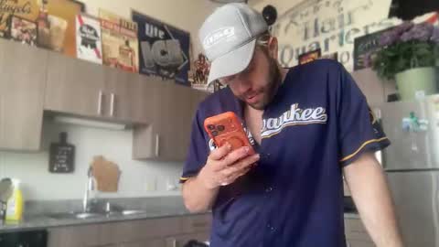 Snapshot of dj_chaterbate chatting on May 10, 2026, 8:36 pm DJ Chaterbate online show from May 10, 2026, 8:36 pm