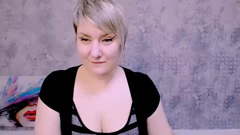 djullia online show from February 13, 2025, 12:32 pm