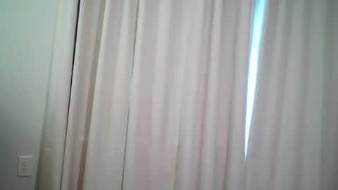 Snapshot of dkj37889 chatting on October 19, 2025, 6:19 pm Kyle online show from October 19, 2025, 6:19 pm