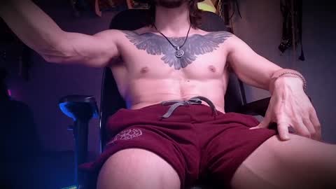 Snapshot of dl_raven chatting on December 26, 2024, 1:10 pm Silverhand online show from December 26, 2024, 1:10 pm