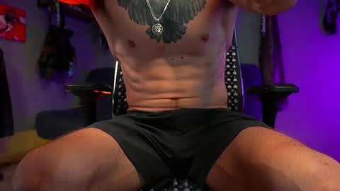 Snapshot of dl_raven chatting on February 12, 2025, 8:59 am Silverhand online show from February 12, 2025, 8:59 am