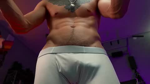 Snapshot of dl_raven chatting on February 13, 2025, 3:46 pm Silverhand online show from February 13, 2025, 3:46 pm