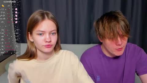 Polly and Kiriko online show from February 9, 2025, 7:09 pm