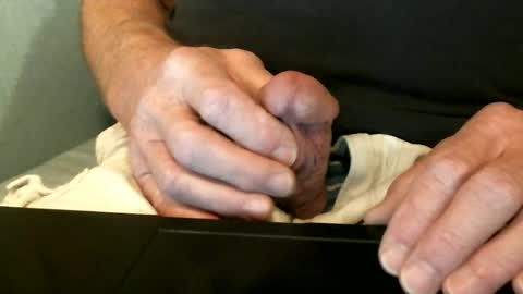 Snapshot of docwanker chatting on June 20, 2026, 4:15 am Doc online show from June 20, 2026, 4:15 am