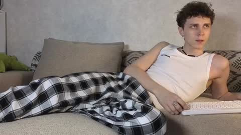 Alex online show from December 28, 2024, 7:22 pm