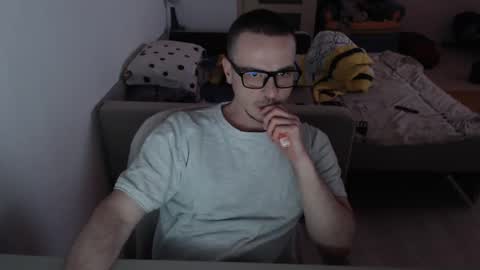 Syllar online show from January 17, 2026, 6:44 pm