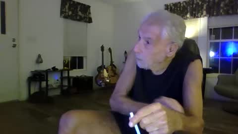 dogluc7 online show from January 2, 2025, 1:49 am