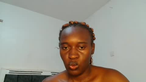 Snapshot of dolce_amber chatting on November 22, 2025, 10:47 am Dolce online show from November 22, 2025, 10:47 am