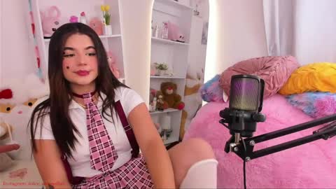 Snapshot of dolce_antonellaa chatting on April 2, 2026, 1:58 am antonella online show from April 2, 2026, 1:58 am
