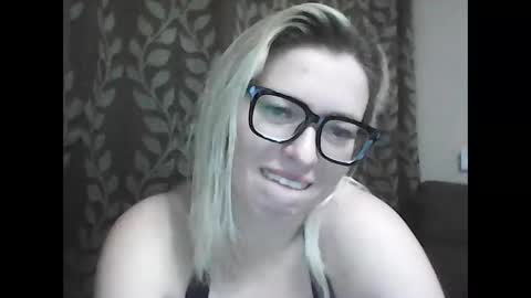 dolce_tempt online show from December 15, 2025, 6:56 pm