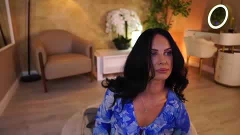 Snapshot of dolce_tentacion chatting on October 1, 2025, 9:26 am Monica online show from October 1, 2025, 9:26 am