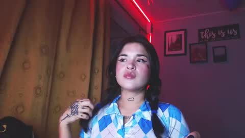 doll_and_thebrown online show from November 24, 2025, 1:49 am